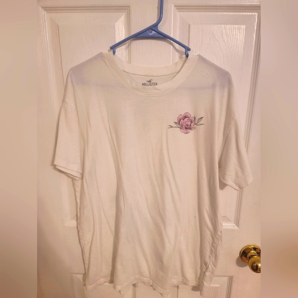 Hollister womens tshirt size medium